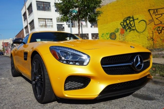 AMG GT 4 ще се бори с Porsche Panamera