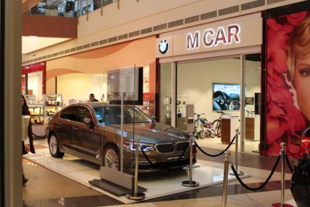 Новото BMW Серия 5 - вече в шоурума BMW Pop-Up M Car в София