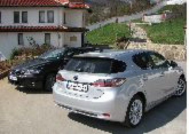 CT 200h - Първият на Lexus