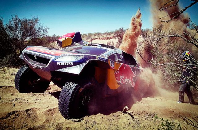 Организаторите прекратиха етап от рали Дакар