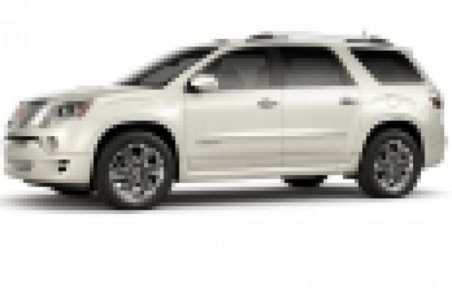 Това е модел 2011 на GMC Acadia Denali