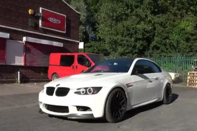 Собственик на BMW M3 шашна германците (ВИДЕО)