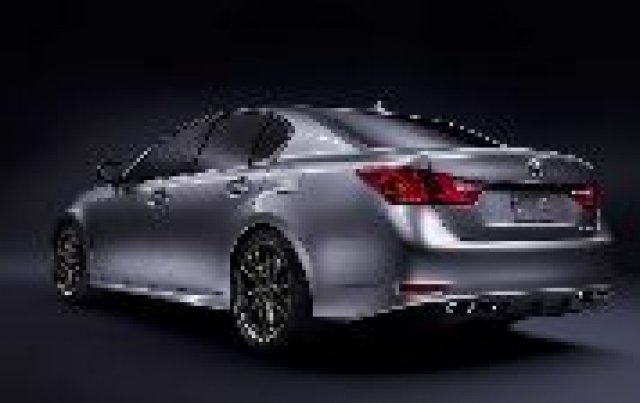 Lexus GS F ще конкурира BMW M5