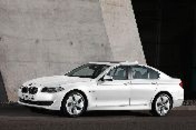BMW 520d EfficientDynamics Edition - 4.5 л/100 км