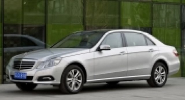 Mercedes-Benz E-Class L – наистина е голям