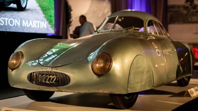 Продажбата на първото Porsche пропадна със скандал