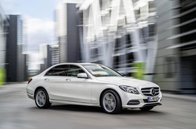 C-Class ще предлага избор от 12 двигателя
