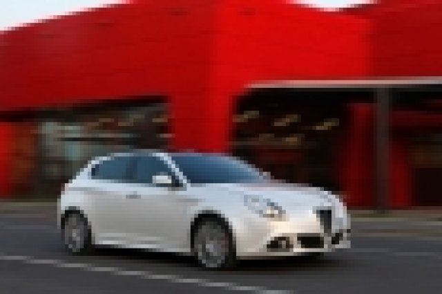 Alfa Romeo Giulietta вече е факт на пазара