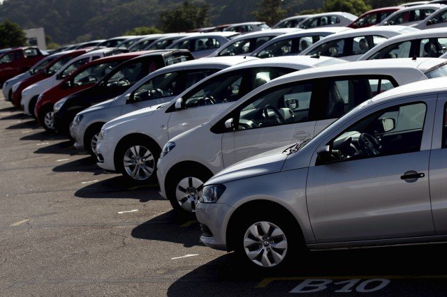 GM влага 1 млрд. долара в технологичния си център