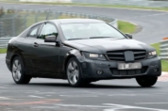 Mercedes сменя стила си