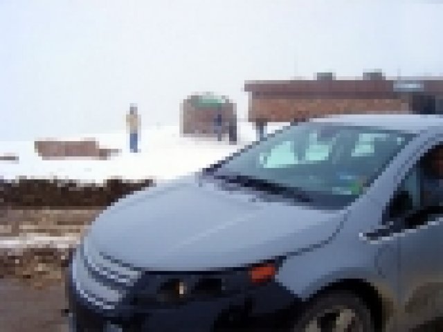 Chevrolet Volt се изкачи на 4302 м