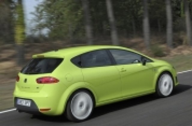 Seat пуска „горещия” Leon Cupra R