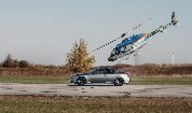 Infiniti срещу Хеликоптер