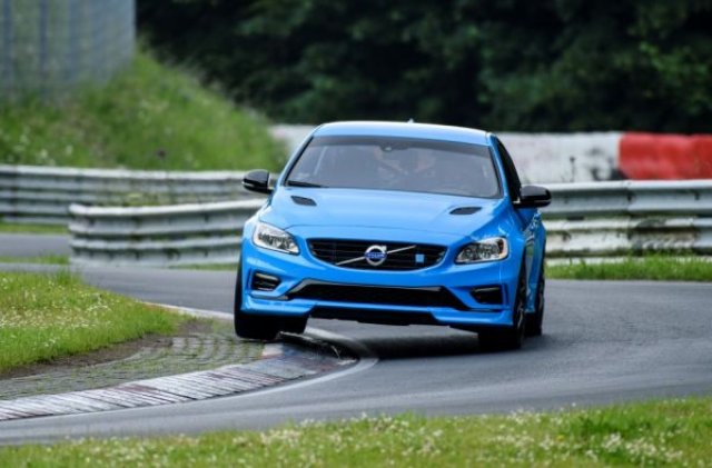 Volvo S60 тайно е счупил рекорда на „Нюрбургринг” (ВИДЕО)