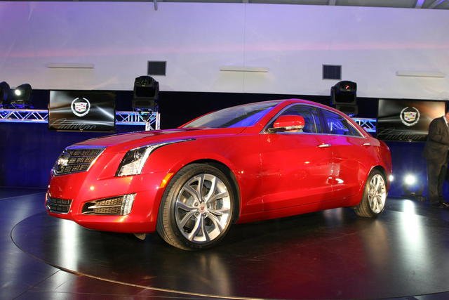 Cadillac прави платформа за голям седан