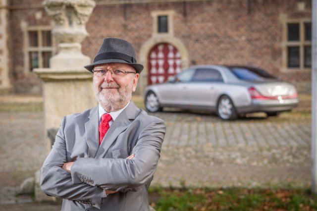 Бизнесмен навъртя 1 млн. км. на Maybach 62