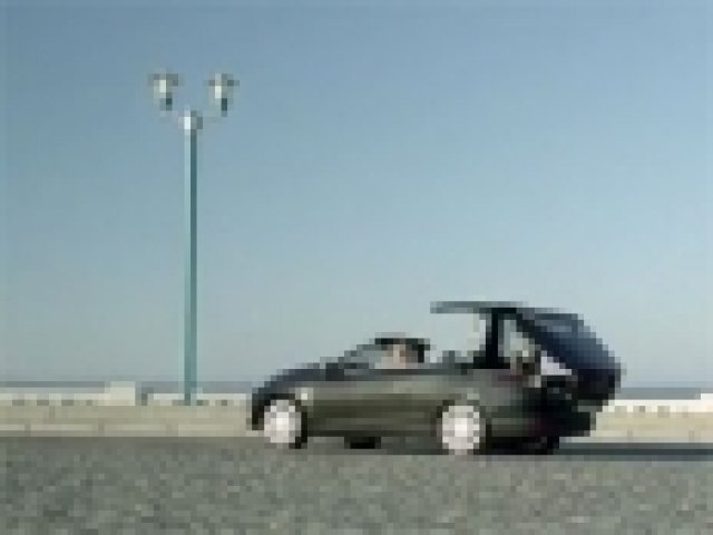 На пазара е новият Megane CC