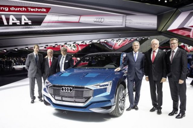 Незапомнена чистка в борда на Audi