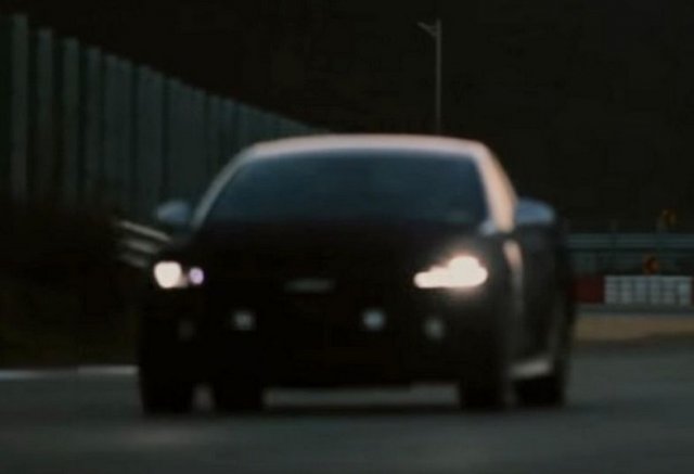 Новата Kia GT се оказва много бърза (ВИДЕО)