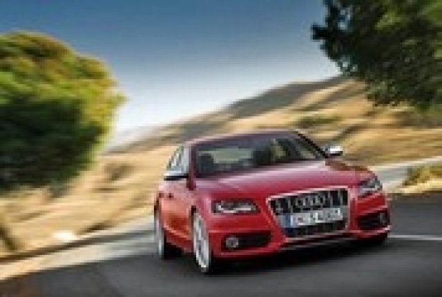 Audi показа новите S4/S4 Avant