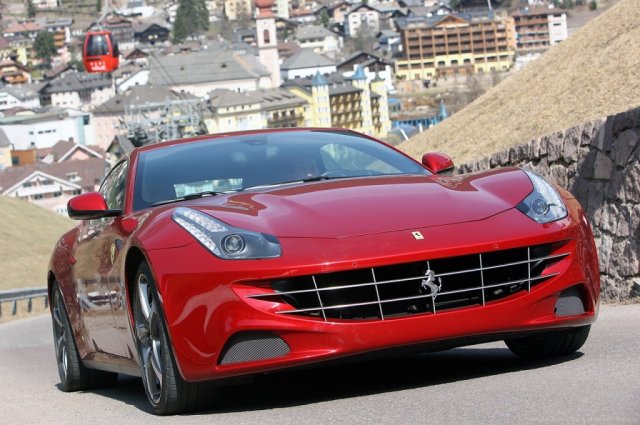 Ferrari FF за Фернандо Алонсо