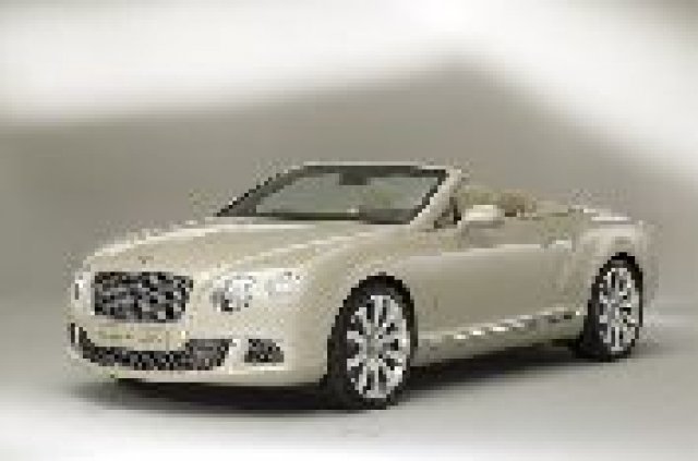 Това е Bentley Continental GTC