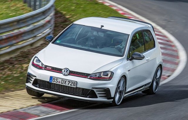 Volkswagen Golf GTI подобри рекорда си на Северната дъга