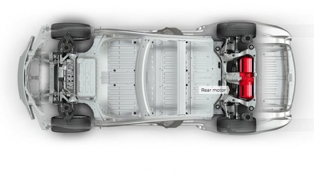 Apple отмъкна отговорника за моторите в Tesla