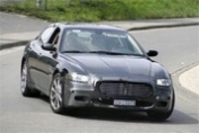 Maserati обновява Quattroporte