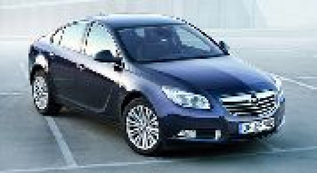 Промяна при двигателите на Opel Insignia за 2012 г.