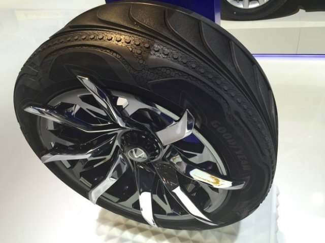 Goodyear показа гумите на бъдещото