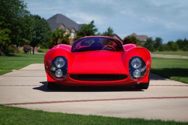 Уникално Ferrari се продава за 9 млн. долара