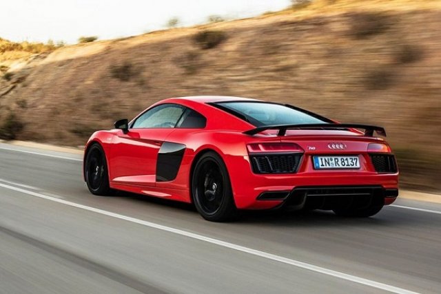 Audi R8 получава двигателя на S4