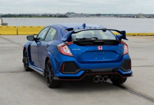 Първият Honda Civic Type R бе продаден за 200 000 долара