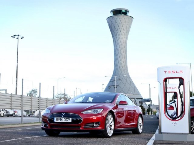 Tesla е най-иновационният автомобилен производител