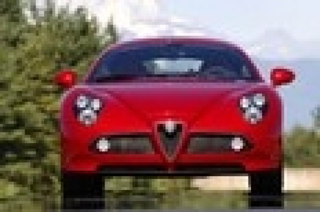 Нова версия на 8C Competizione по случай 100 години Alfa Romeo