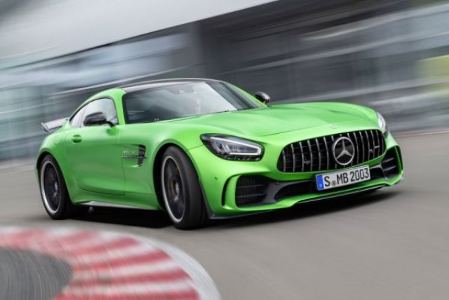 Mercedes-AMG отново обнови GT