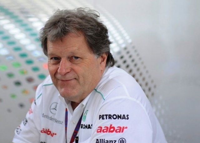 Шефът на спорта в Mercedes-Benz напусна след 22 години служба