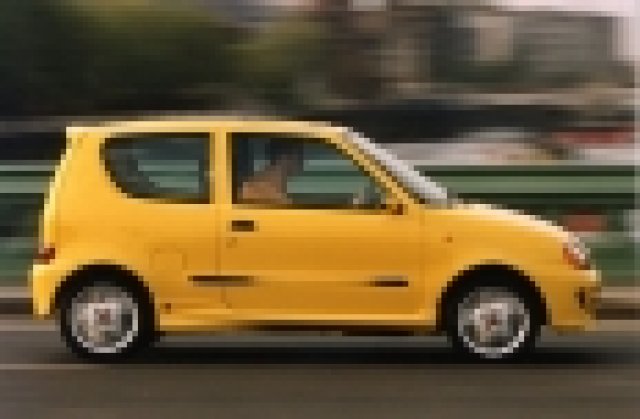 Новият Fiat Seicento спря Topolino