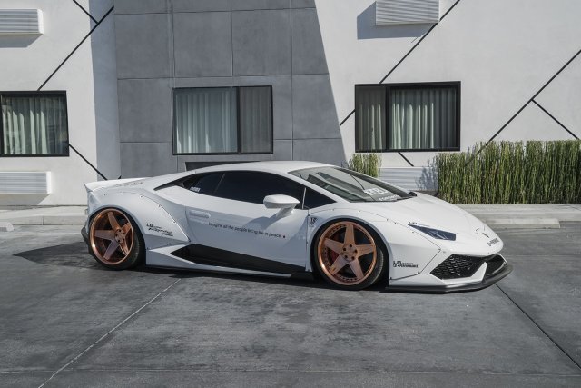 Японци преобразиха Lamborghini Huracan