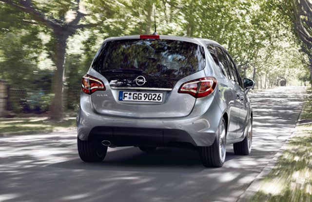 Opel заменя Meriva и Zafira с кросовъри