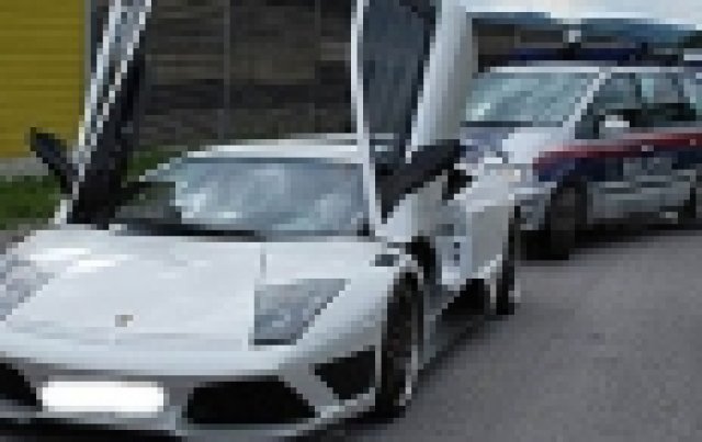 Българин и сърбин хвърлиха в тъч австрийската полиция