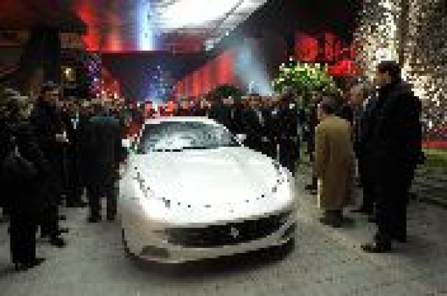 Официално - Ferrari FF