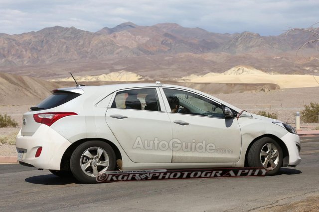 Hyundai подготвя собствен Prius