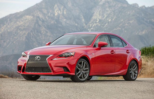 Lexus представи обновения IS