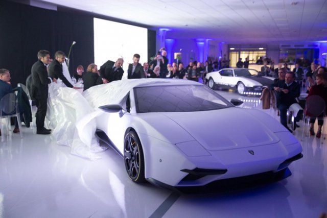 Бивш шеф на Lotus показа новата Pantera