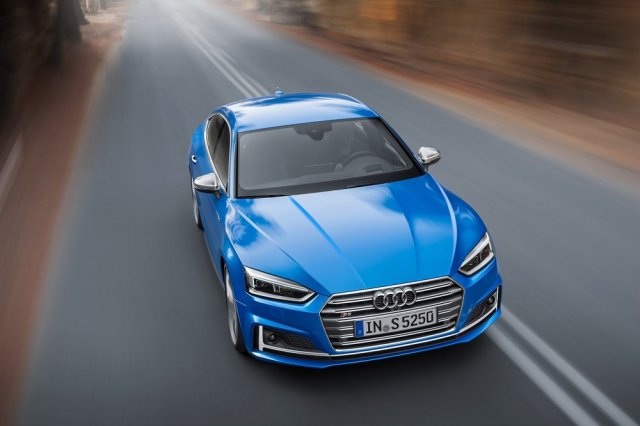 A5 Sportback и S5 Sportback преди Париж