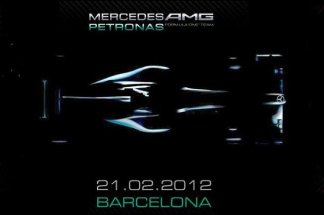 Mercedes W03 тръгна на Каталуня