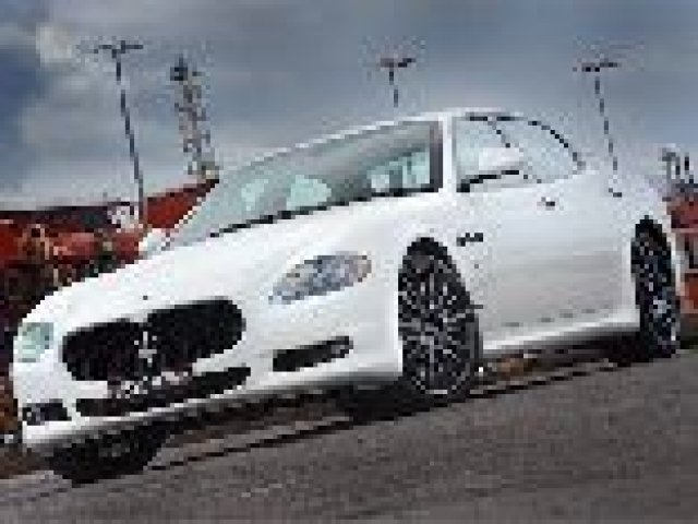 Фабричен спортен пакет за Maserati Quattroporte