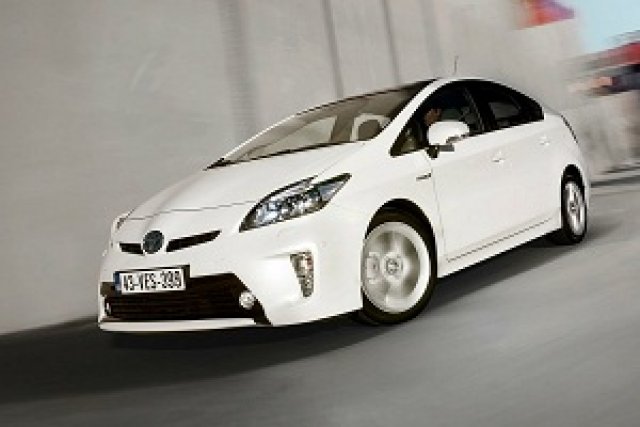 За първи път хибрид е в топ 3 по продажби в света